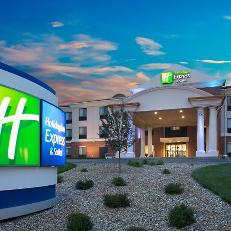 Holiday Inn Express Hotel & Suites Concordia Us 81 By Ihg Buitenkant foto